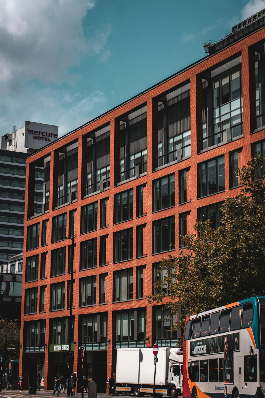 The Strategic Guide to Estates Manchester Cleaning for University and Student Accommodation in 2026